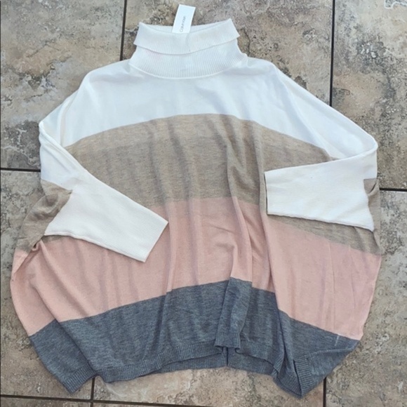 Calvin Klein Sweaters - NWT Calvin Klein - turtleneck